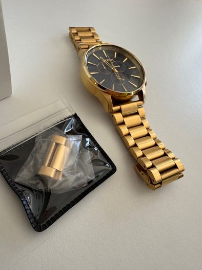Nixon Sentry Chrono Gold Blue Sunray