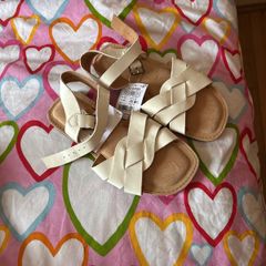 Kids sandals