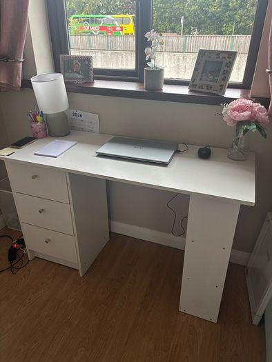 white Desk