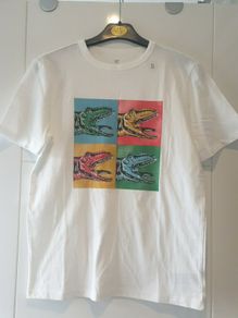 New Gap top size XL (12-13 years)