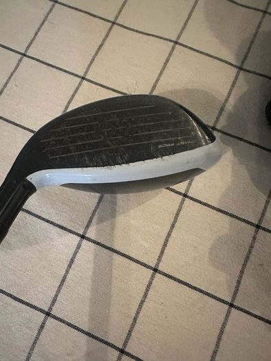 Taylormade Sim 2 max 5 hybrid
