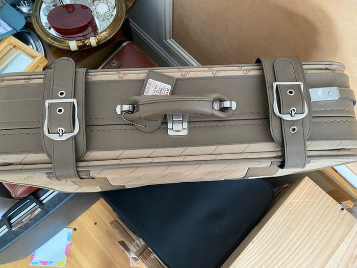 suitcase - vintage
