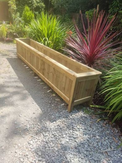 Rustic style planter