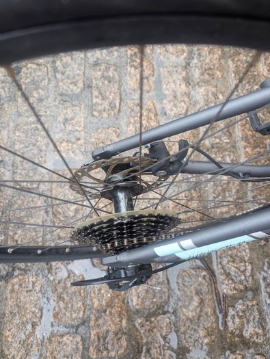 Decathlon Hybrid Bike Riverside 700