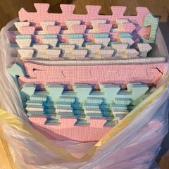 Foam tiles / play mat