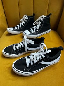 2 x Converse type shoes Size UK5