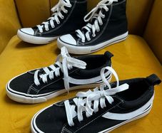 2 x Converse type shoes Size UK5