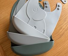Done by deer silicone bibs