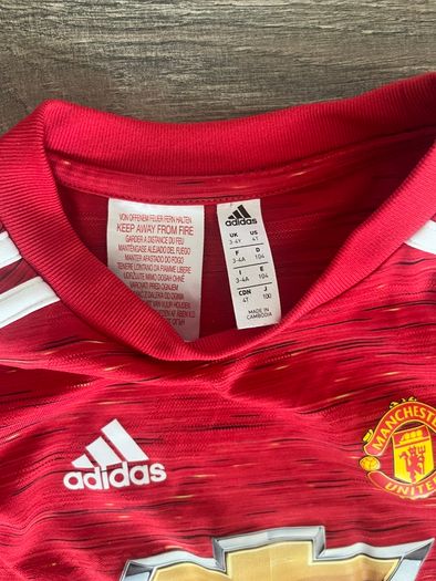 Manchester United kids top