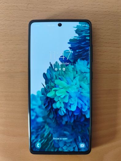 Samsung Galaxy S20 FE 5G Dual Sim Unlocked Mint Condition