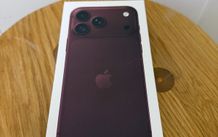 IPhone 18 Pro max 1tb burgundy