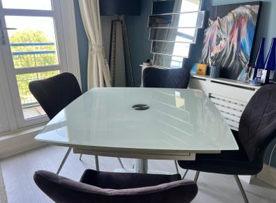 Glass table - extendable