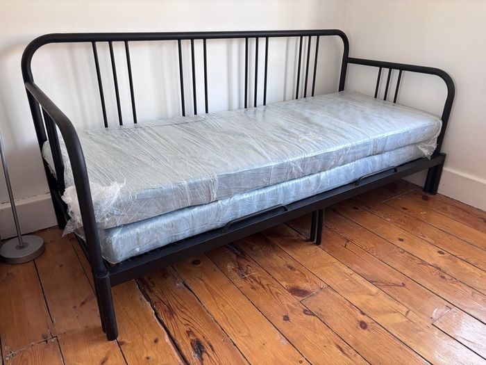 IKEA Fyresdal day bed / sofa bed