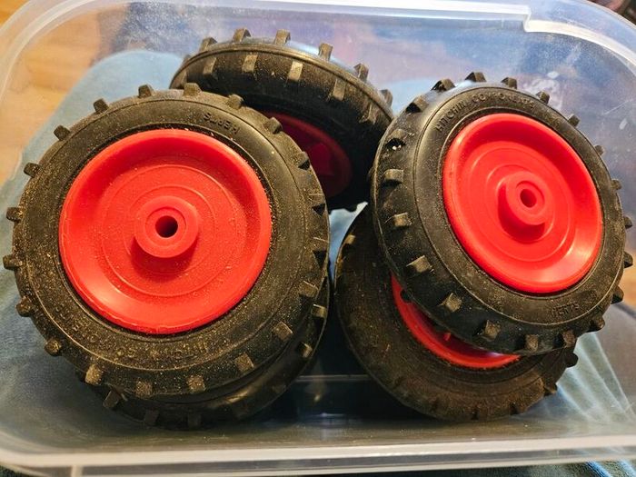 Hitchin Components Wheels for Modelling