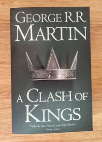 A Clash of Kings by George RR Martin Paperback