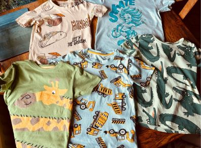 5 boys tshirts