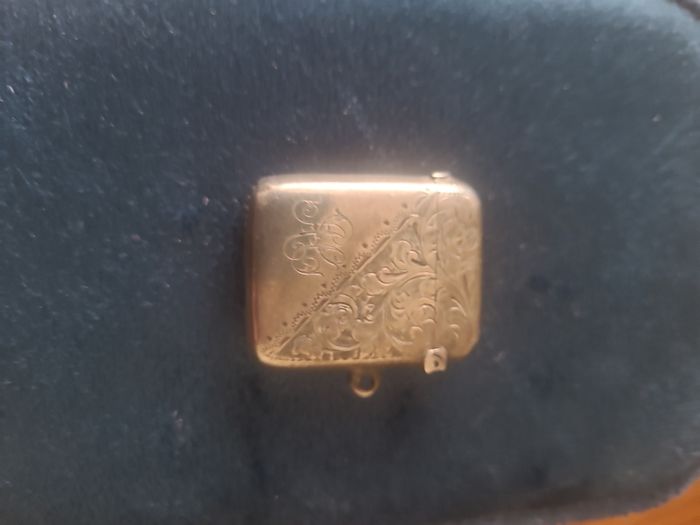 Antique silver Vesta Case
