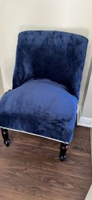 Armless chair