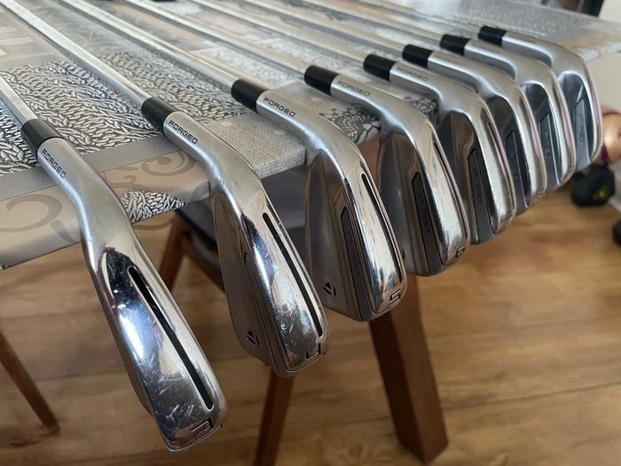Left Handed Taylormade P790 Irons 4/6/8/PW