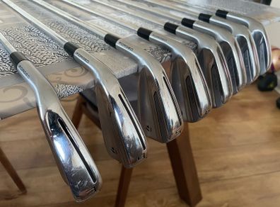 Left Handed Taylormade P790 Irons 4/6/8/PW