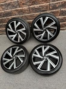 Genuine 18in VW Golf Mk8 R Line alloys - 5x112