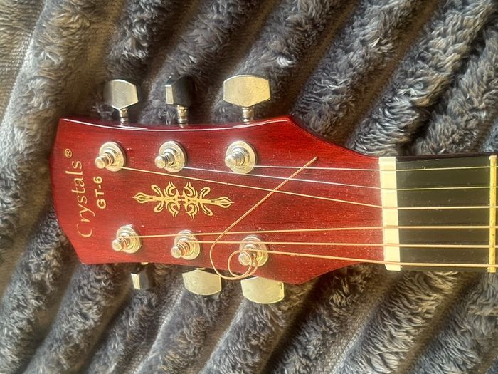 6 string acoustic guitar