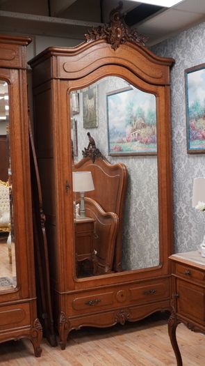 Grand Palais_Antique French Single-Door Armoire