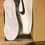 Size 8 Men's Nike Airforce 1s Image 2