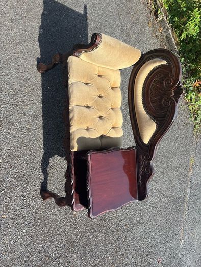 Traditional Solid Wood Telephone Table / Hall Table