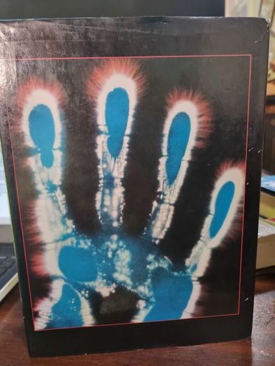 Explaining the Unexplained: mysteries of the paranormal - Hans J Eysenck and Carl Sargent