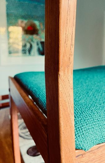 MCM Danish teak table & 6 chairs Johannes Andersen/Ansager Mobelfabrik