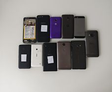 Job Lot 11x Mixed Brand Smartphones (Apple, OnePlus, Xiaomi, Sony, Nokia, HTC, Oppo, Huawei) - Untested / For Parts