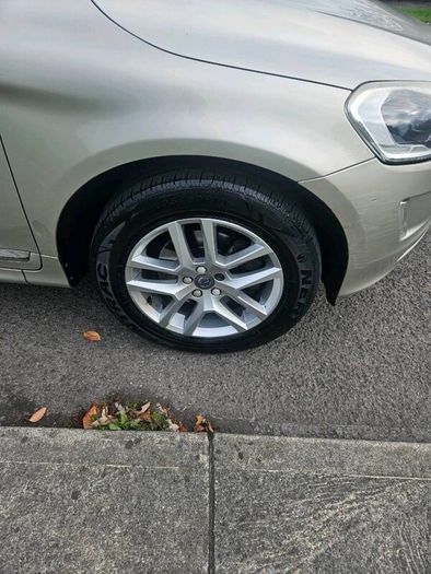 162 Volvo XC60 SE D4 Auto