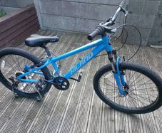 Boys 24" Wheel mountain bike. Like new