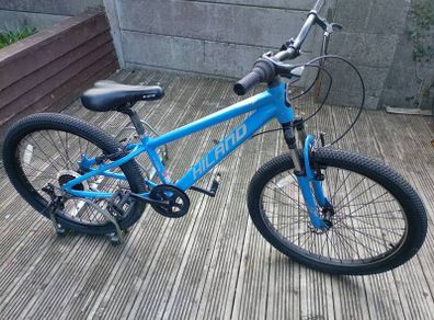 Boys 24" Wheel mountain bike. Like new
