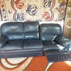 sofa Free to collect.