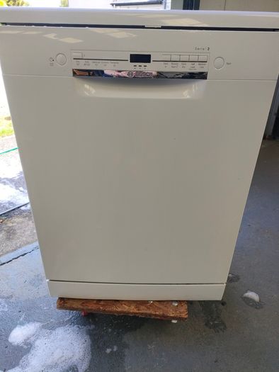 Dishwasher: Bosch Series 2