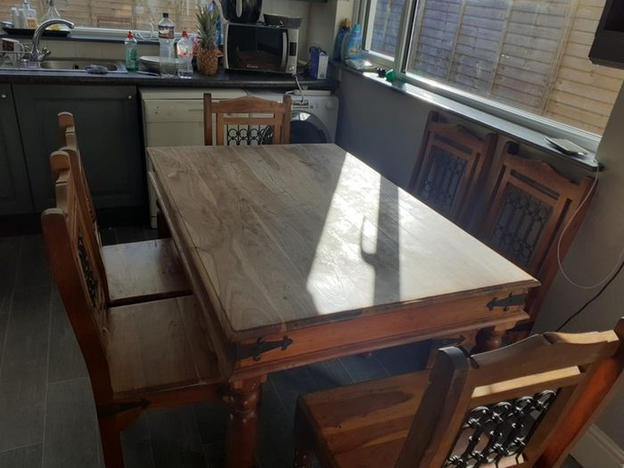 Solid oak wooden table 6 chairs