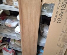 7m2 Wood Effect tiles 19.4x120