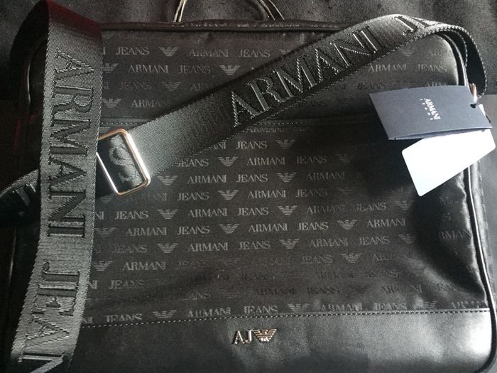armani messenger laptop travel bag shoulder black