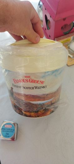 vintage 70s 80s ,new old stock Famous Grouse  ice bucket with lid,,,sold as is.