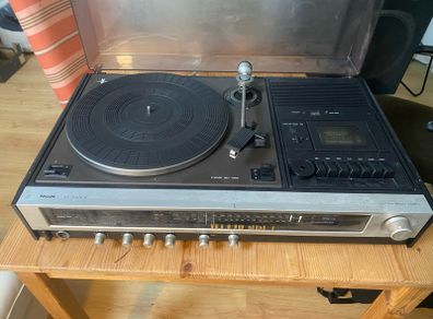 Philips 974 Mark II turntable, tape deck, and tuner