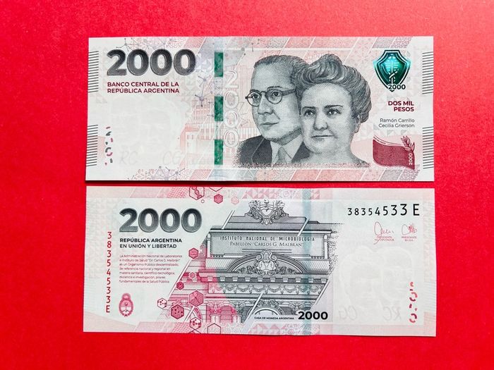 Argentina. 2000  Pesos. 2023.  UNC  Pick 368b  Commemorative Issue  )