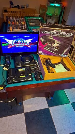 Sega Megadrive in original box.. tested and working perfect