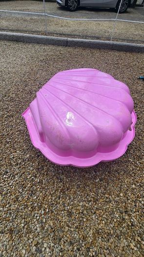 Kids Paddling Pool/Sand Clamshell
