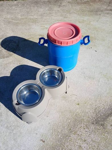 Dog accessories Raised Bowls and food storage