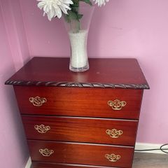 vintage chest of drawers