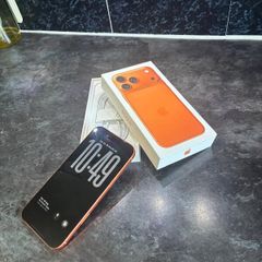 iPhone 17 Pro Max 256gb(Cosmic Orange)
