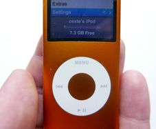 Apple iPod Nano 4th Gen 8GB  A1285 Used MP3 Player WORKING