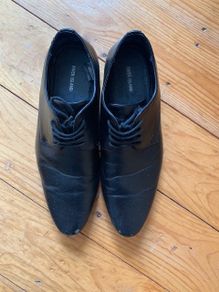 Gents' dress shoes